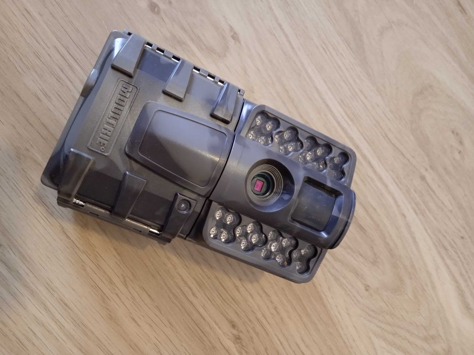 Câmara de armadilhagem fotográfica como nova