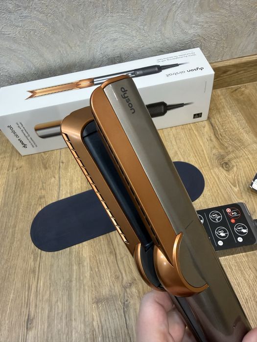 Dyson airstrait HT01 оригінал