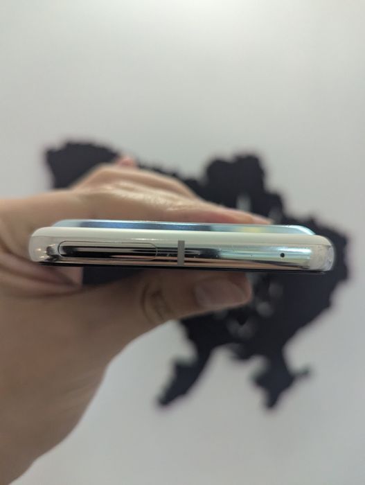 Google Pixel 8pro 128gb Porcelain. Neverlock