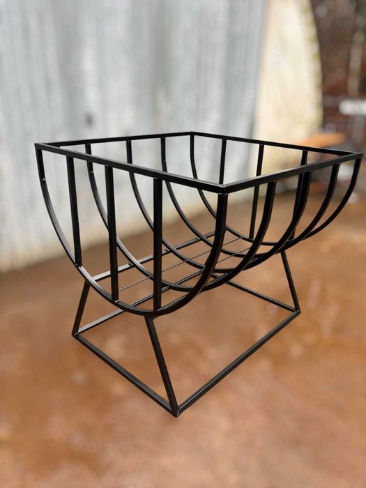 Stojak na bele, karmidło, paśnik dla bydła, koni, danieli owiec koni