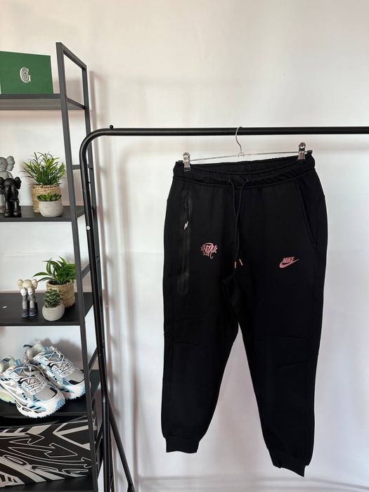 Штани Nike tech fleece