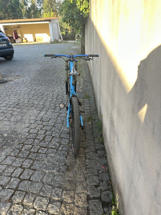bicicleta downhill