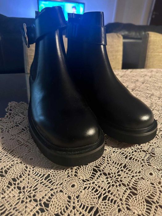 Botins Marella novos