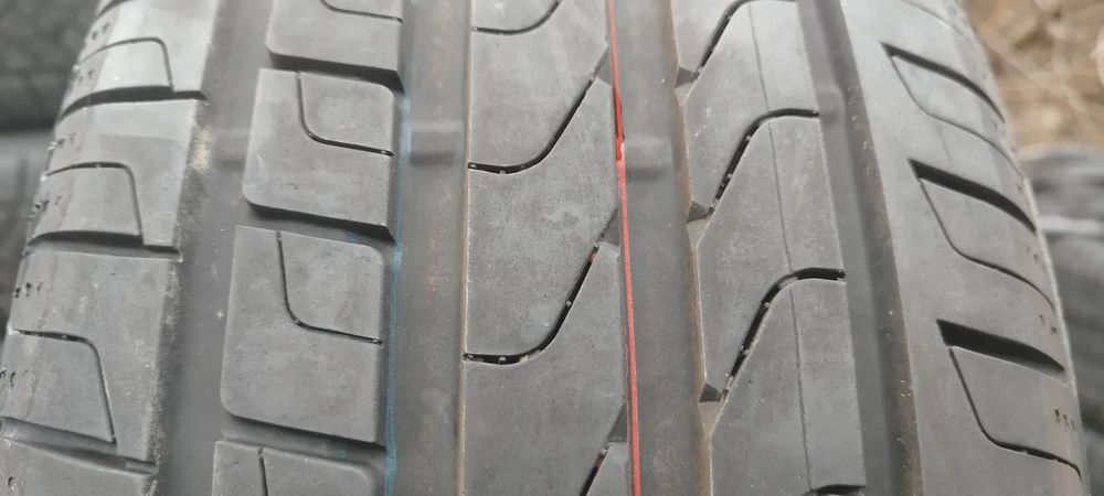 225/55/16 PIRELLI CINTURATO P7