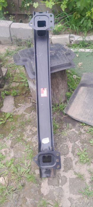 Усилитель бампера Тесла модель S