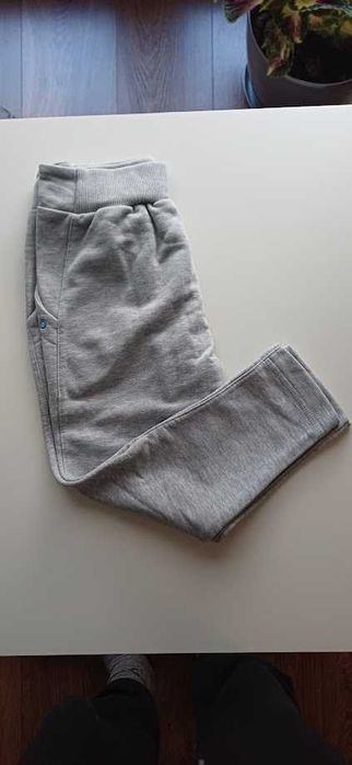 Dresy szare dziewczęce