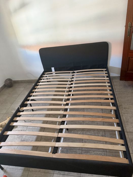 Vendo cama 140x200 com colchao
