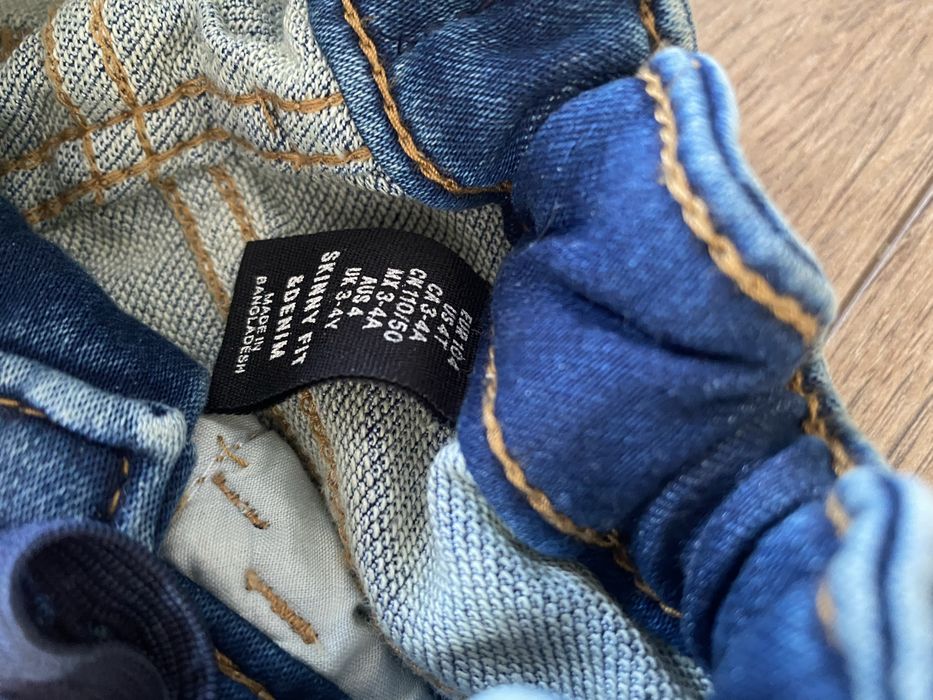 Spodnie chłopięce jeansowe jeansy 104