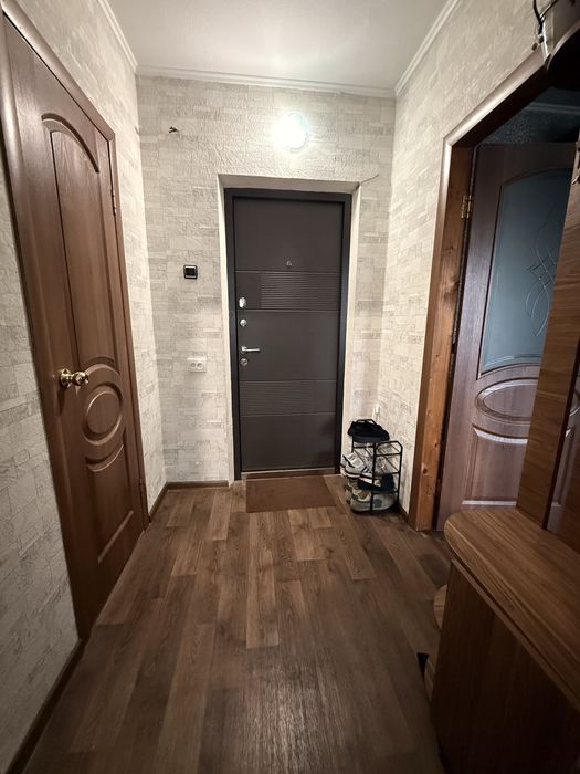 Продам  1 кімнатну квартиру(малосімейка), від власника в гарному районі
