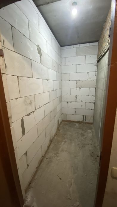 Оренда комори 3,5 м2 , міні-гараж, м. Обухів — ЖК “Обухів. ключ”