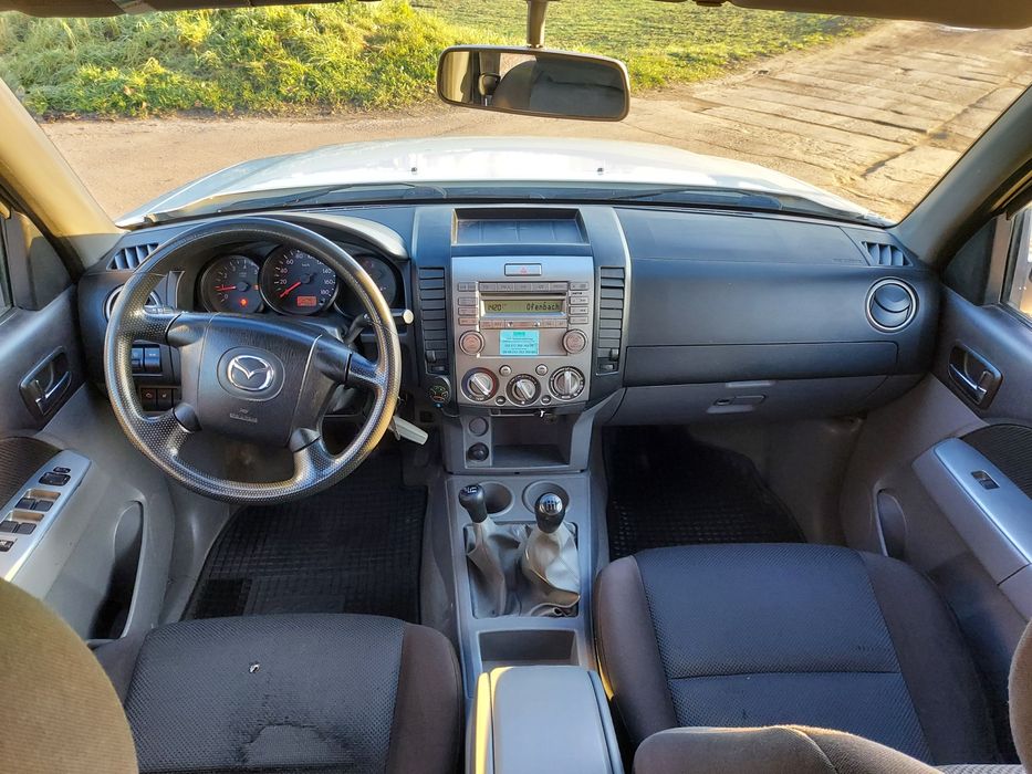 Mazda BT-50 2.5 D 2012 rok klimatyzacja