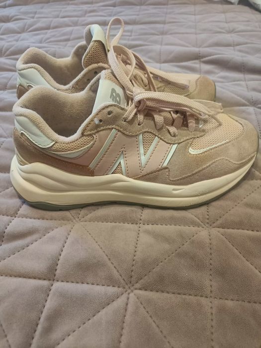 кроссовки new balance бежевые оранжевые 23 см 37 размер