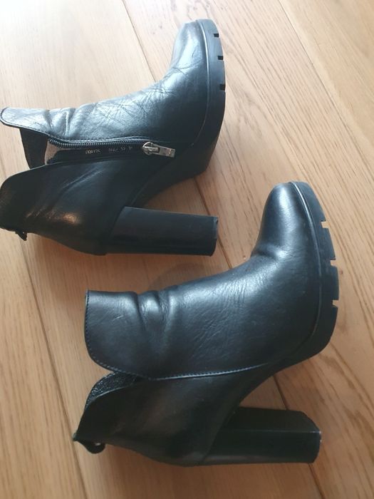 Botki skórzane Ochnik 37/38 na obcasie.