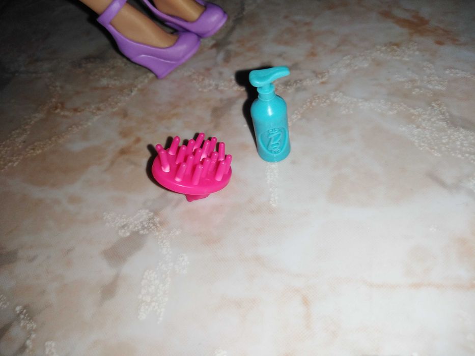 Barbie cuidadora de cachorros + acessórios