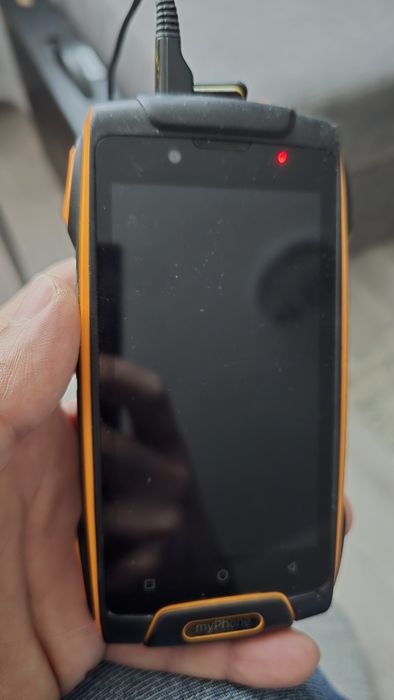 Telefony na części