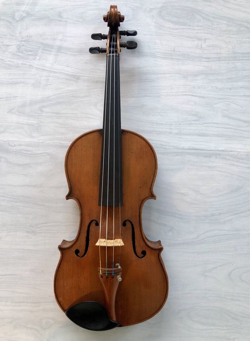 Violino 4/4 pronto a tocar