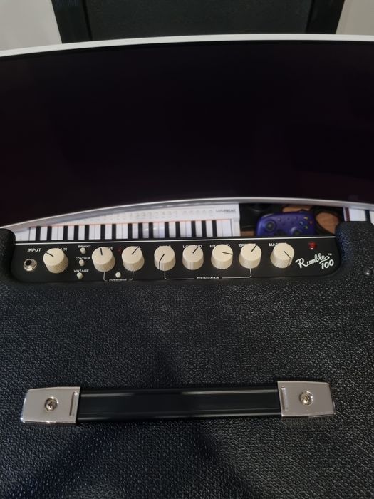 Fender Rumble 100 Wzmacniacz Kombo Basowe