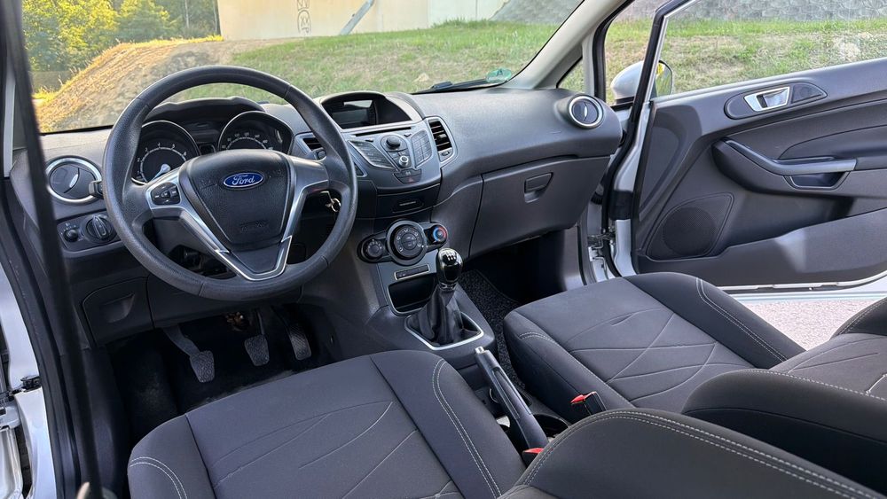 Ford Fiesta 130 Tyś Przebiegu Oryginał Klima Benzyna Super Stan z Niemiec