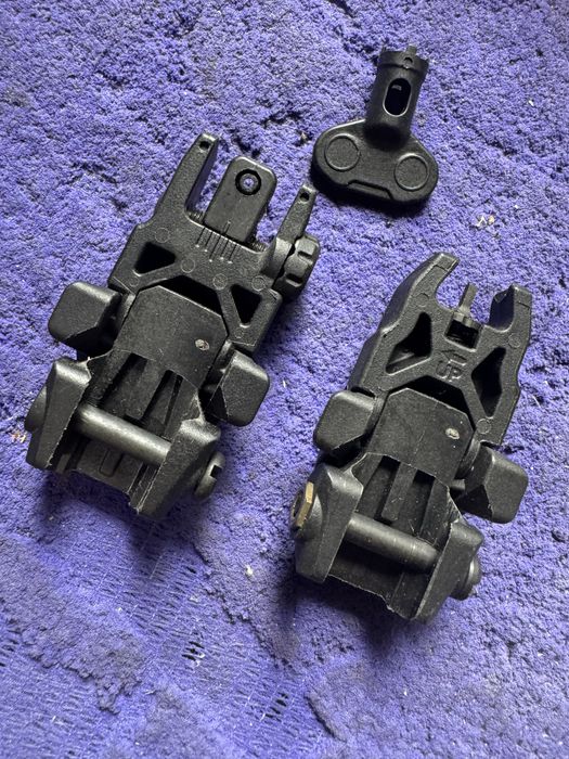 Механічні прицільні Magpul MBUS