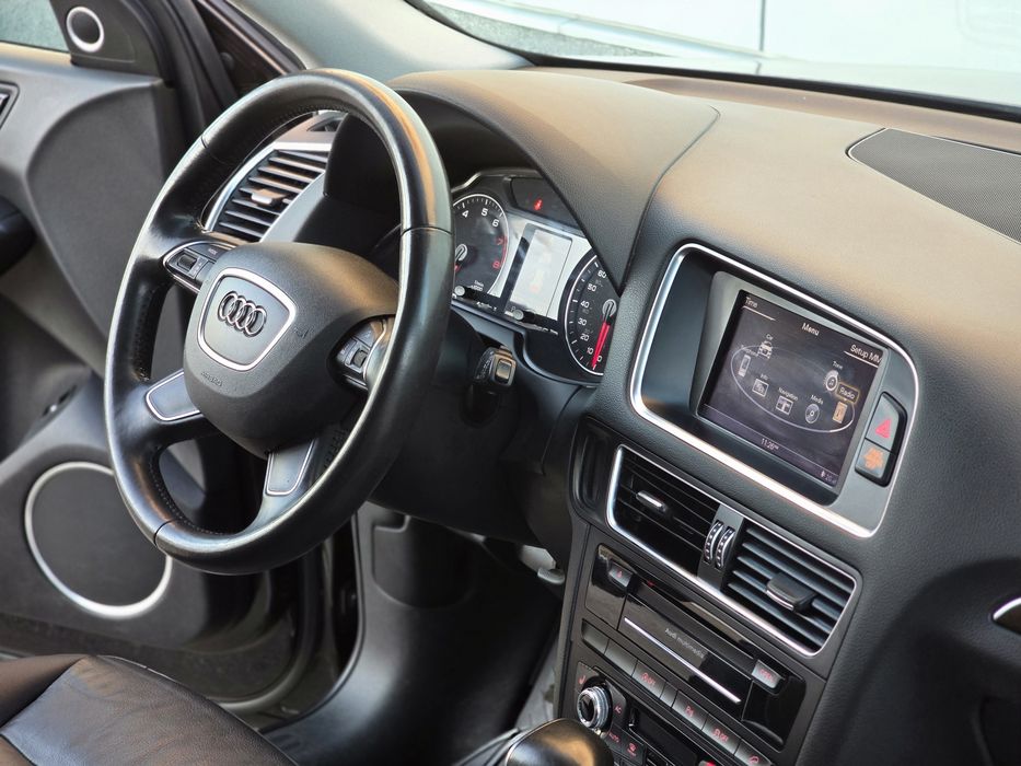 Продам свою Audi Q5 3.0 TFSI QUATTRO - 2014г