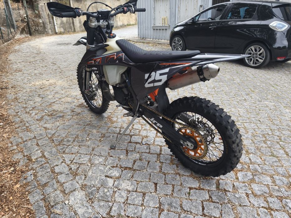 vendo kit plásticos KTM 2022 como novo