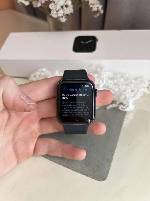 Apple Watch Series 5 | 44mm | GPS + Cellular (LTE) | Працює в Україні