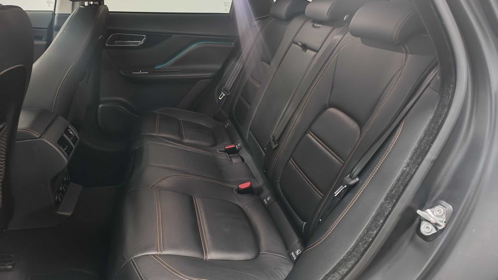 Jaguar F Pace 2.0d AUTO Portfolio Nacional