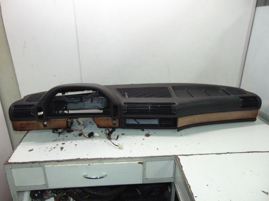 Bmw 735i e32 tablier