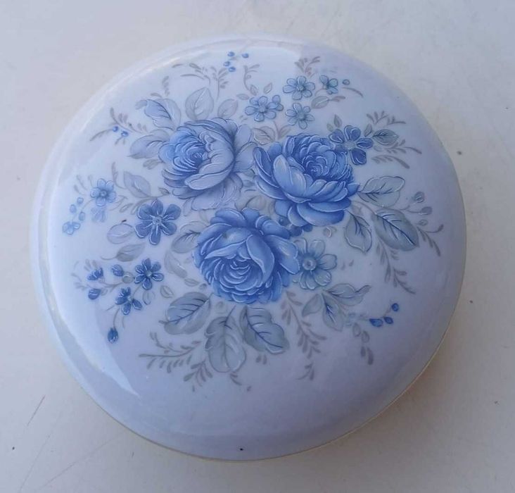 Guarda joias, redondo, em porcelana decorativa da ECOF Oliv de Frades