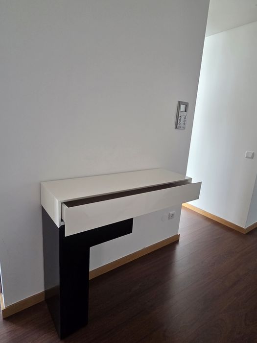 Consola de entrada