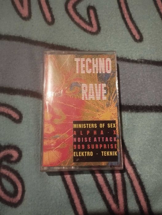 Kaseta techno rave