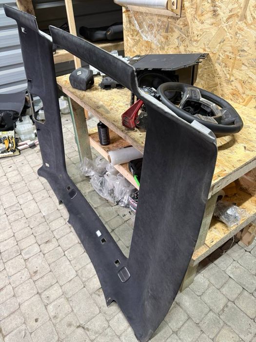 Потолок Rivian R1T