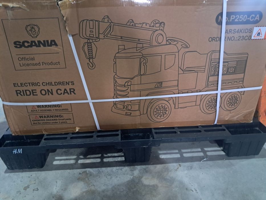 Camiao eletrico para criança