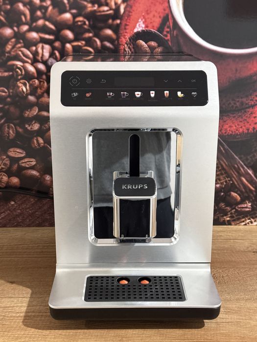 Ekspres do kawy KRUPS EA895 Auto Cappuccino oraz Latte  gwarancja