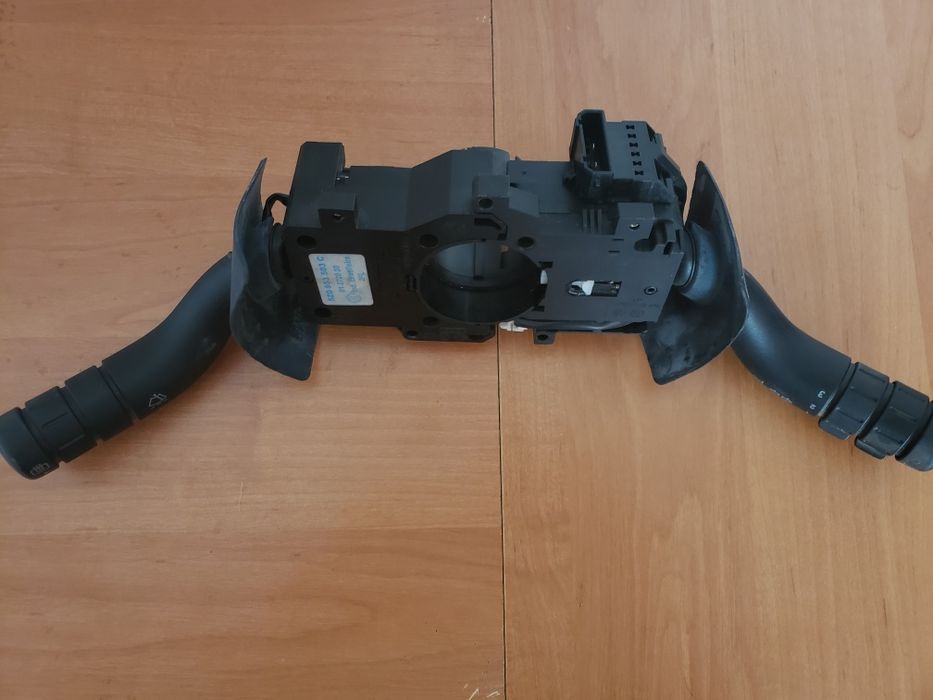 Підрульовий перемикач vw fox