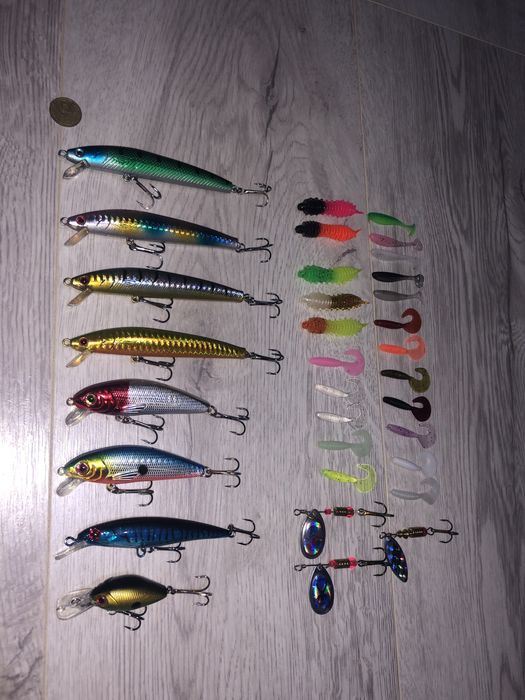 Воблер блесна вертушка силиконовая рыбка