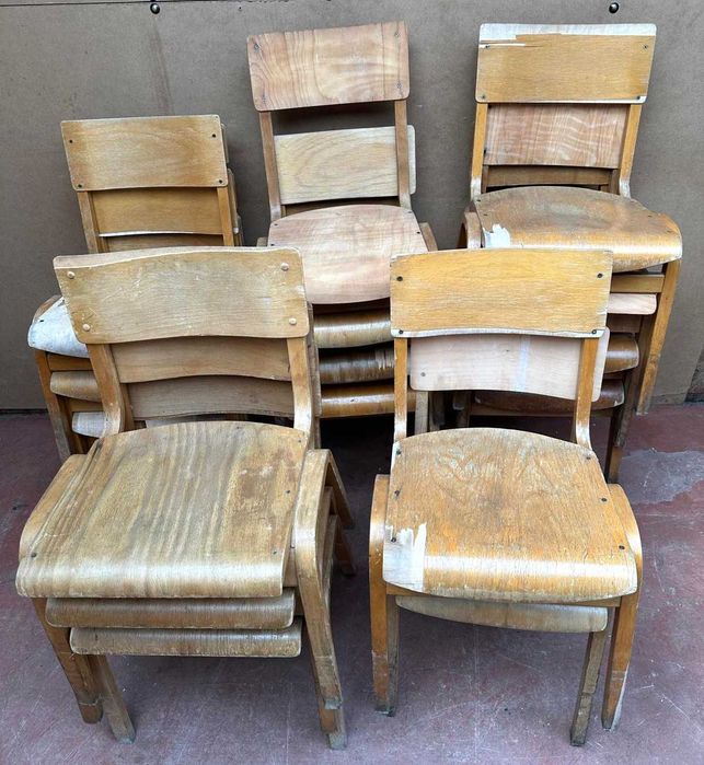 Cadeiras antigas, conjunto de 25 unidades  em faia da Lamstak dos anos 50,