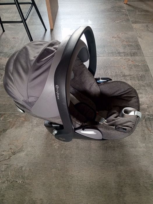 Sprzedam fotelik Cybex Aton M i-Size z baza ISOFIX Platinum + baza ISO