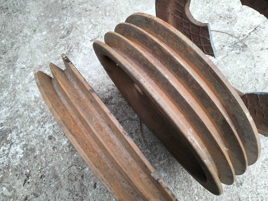 Шкив чугунный 2 руч С 36 см (шк 3 руч С 36 см 1000 гр) шк 2 руч 41 см