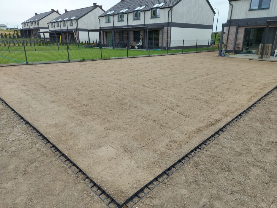 Usługi ogrodnicze trawnik przygotowanie terenu zakładanie  trawnika