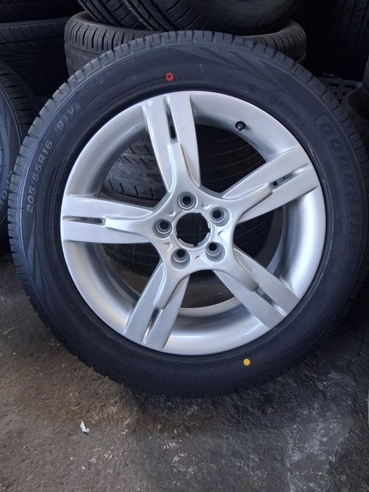 Jantes 16 com pneus  5x100