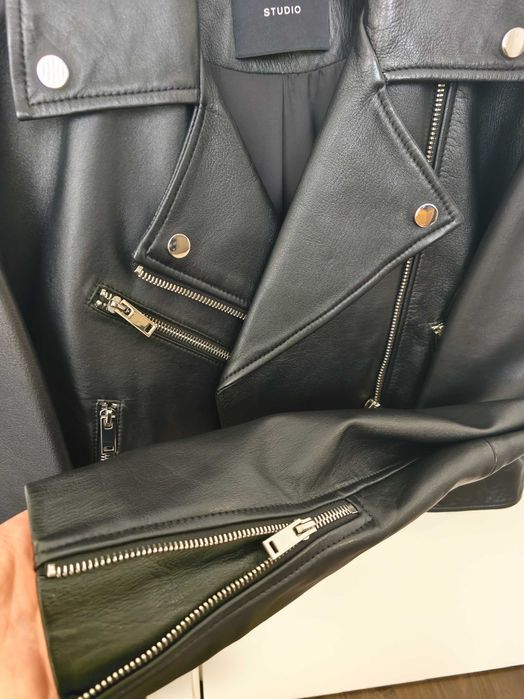 Blusão pele Massimo Dutti cropped
