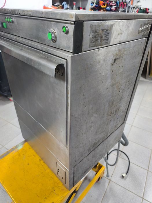 Máquina lavar loiça - restaurante