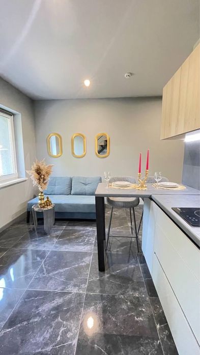 Апарт-готель  ,світло 24/7 ,генератор  ,власна парковка