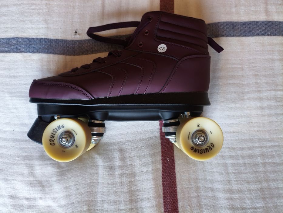 Patins 4 rodas 43