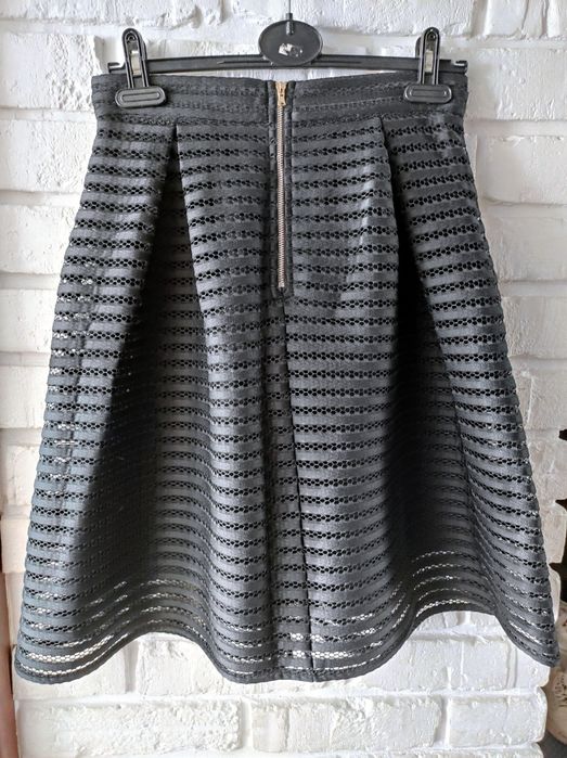 Spódnica czarna Reserved r.40 (L)