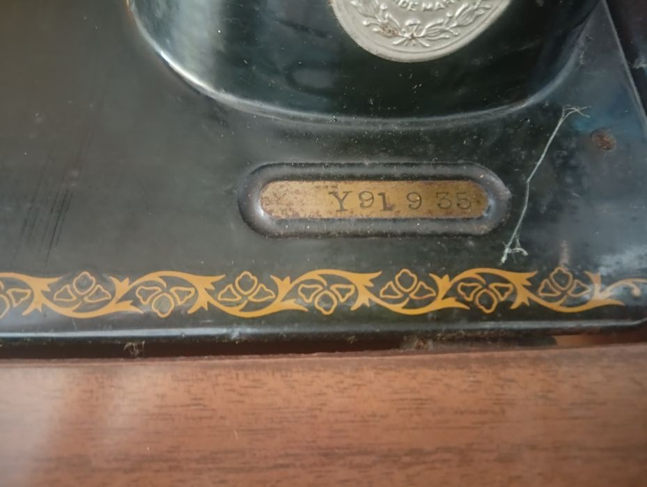 Máquina de Costura Singer
