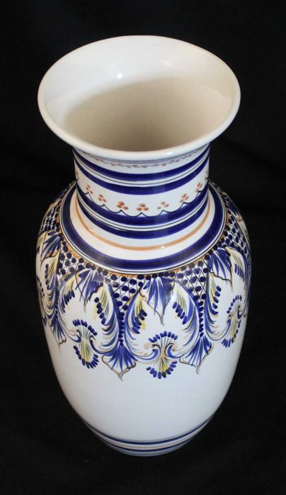 Jarra em faiança com motivo do séc XIX, Santana