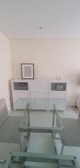 Mobiliário contemporâneo neutro como novo #aparador #besta #ikea