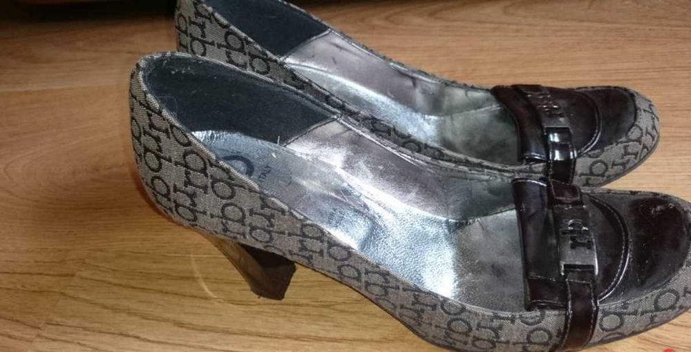 Buty na wyższym obcasie